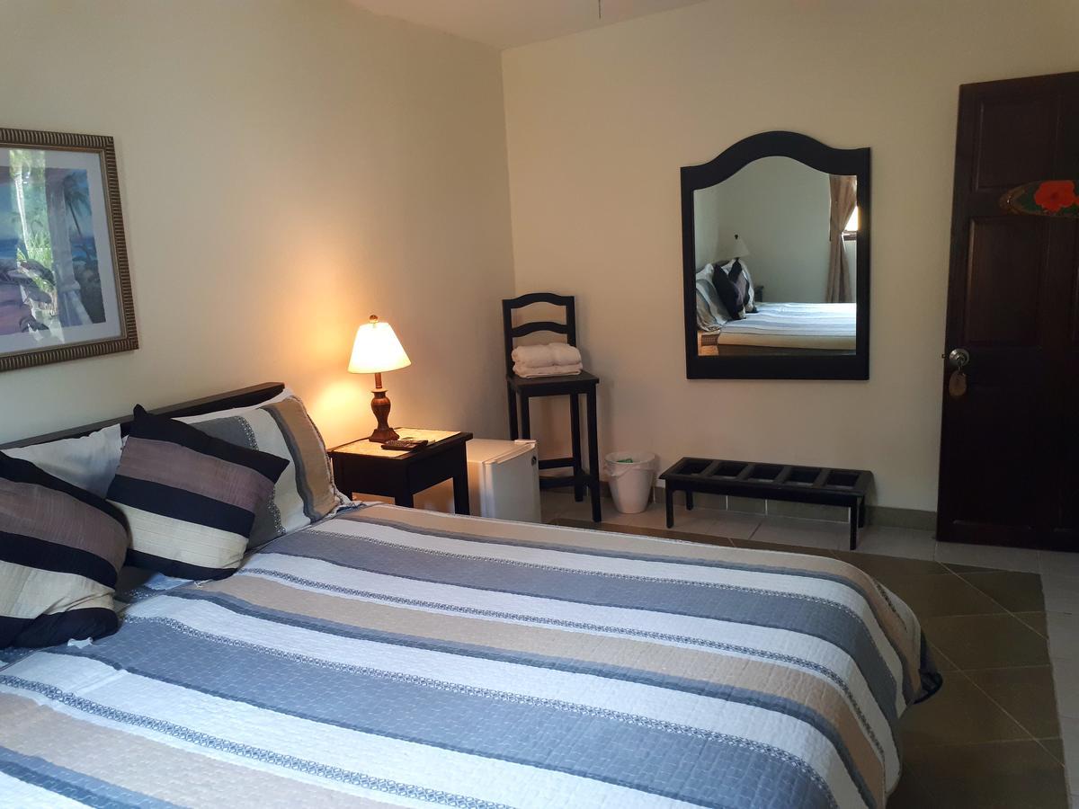 Hibiscus House Bed And Breakfast Contadora Island Exterior foto