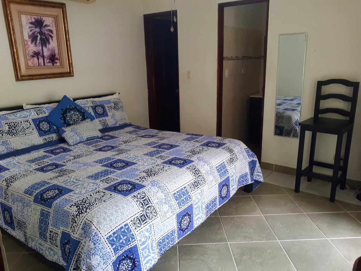 Hibiscus House Bed And Breakfast Contadora Island Exterior foto